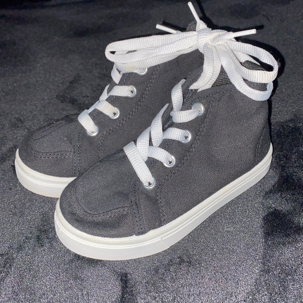 Toddler Size 7 Black Chucks